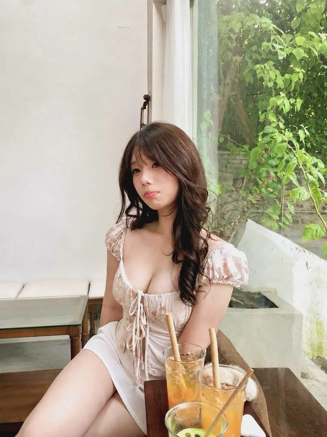 Bổ Mắt Với 169+ Ảnh Gái Xinh Sexy, Nóng Bỏng, Thần Thái Sang Chảnh Hút Mắt