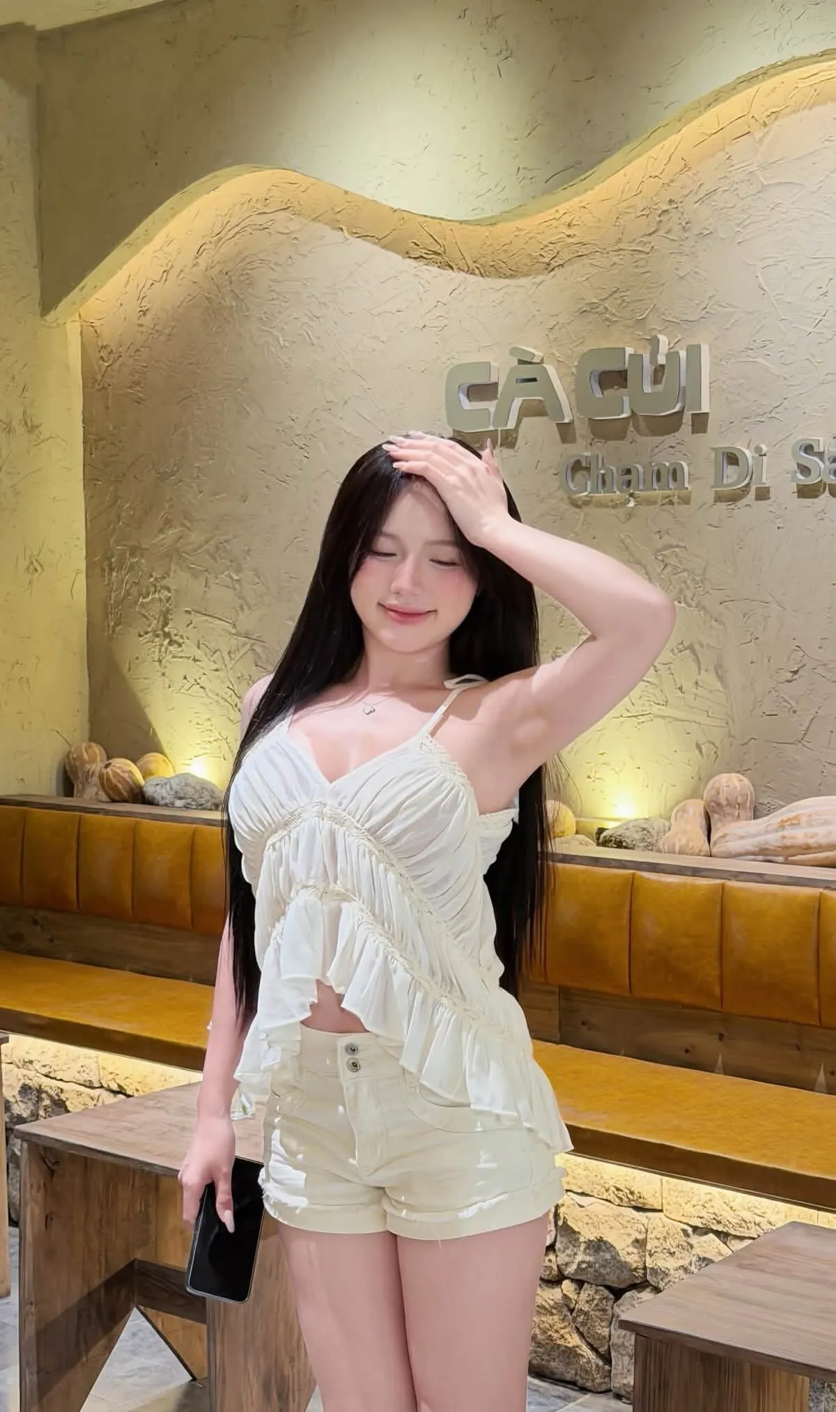Bổ Mắt Với 169+ Ảnh Gái Xinh Sexy, Nóng Bỏng, Thần Thái Sang Chảnh Hút Mắt