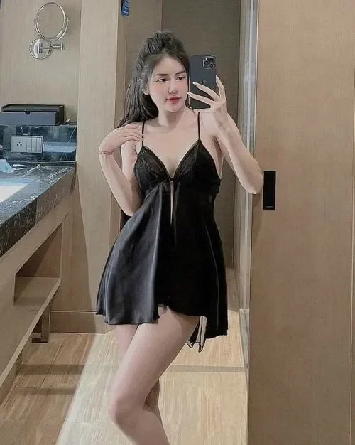 Bổ Mắt Với 169+ Ảnh Gái Xinh Sexy, Nóng Bỏng, Thần Thái Sang Chảnh Hút Mắt