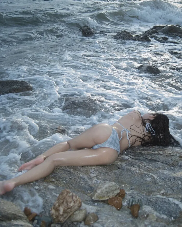 99+ Ảnh Gái Mặc Bikini Nóng Bỏng, Sexy, Cuốn Hút Mọi Ánh Nhìn