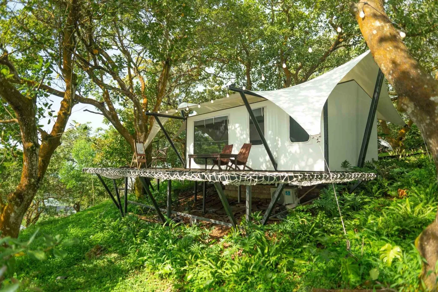 Glamping Là Gì? Giải Mã A-Z Xu Hướng Cắm Trại “Sang Chảnh” Đang Được Yêu Thích
