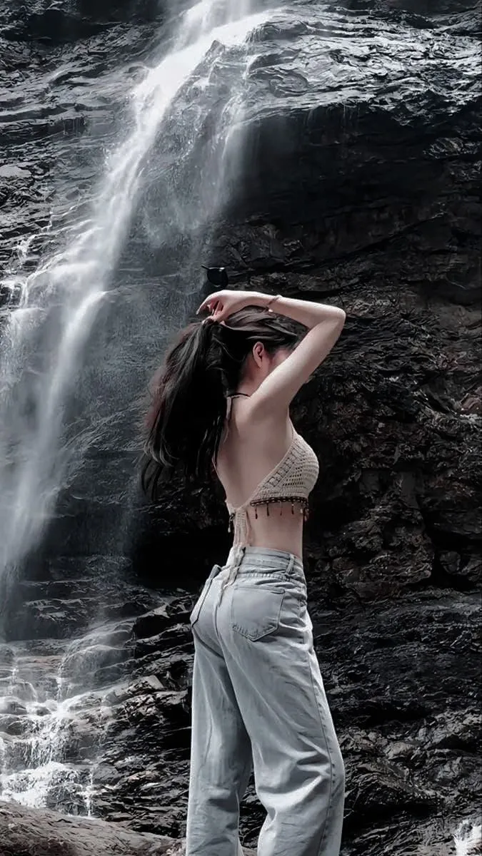 Ảnh Gái Xinh Che Mặt Đẹp, Dáng Xinh, Nhiều Phong Cách