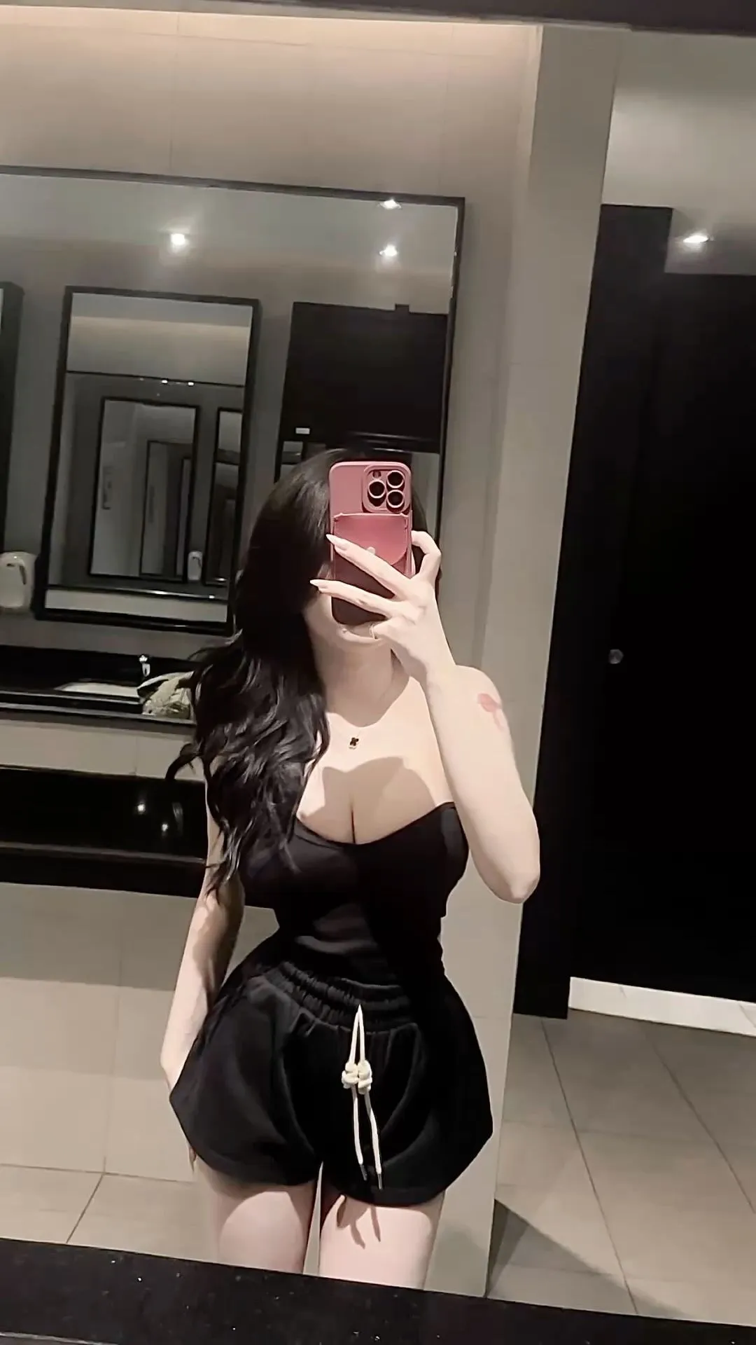 Ảnh Gái Xinh Che Mặt Đẹp, Dáng Xinh, Nhiều Phong Cách