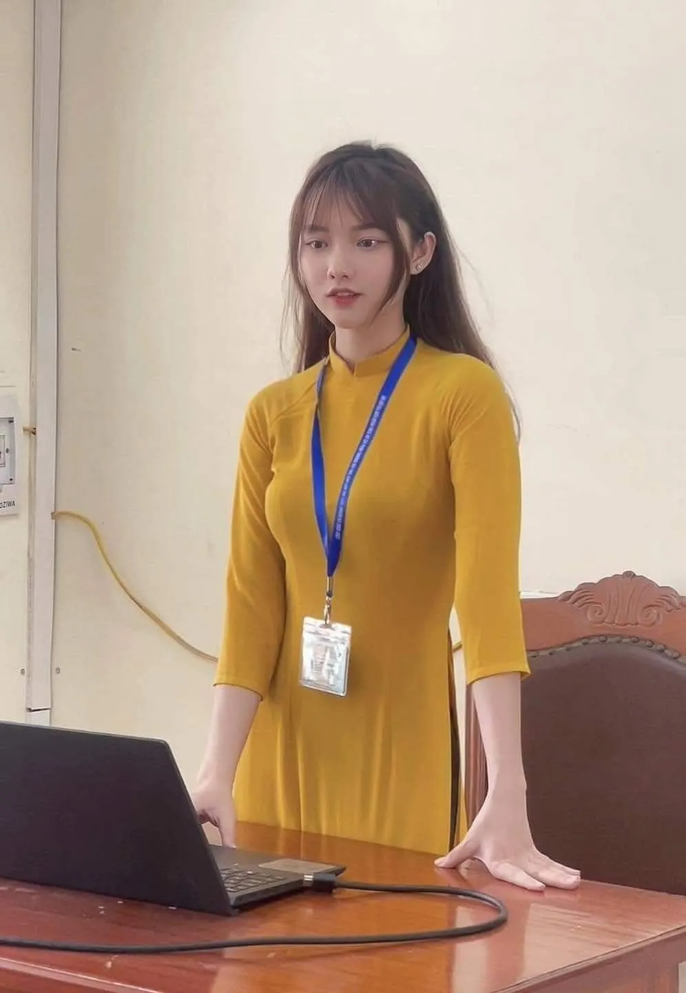 100+ Ảnh Gái Xinh Cực Đẹp – Nàng Thơ, Cute, Cá Tính & Thời Thượng