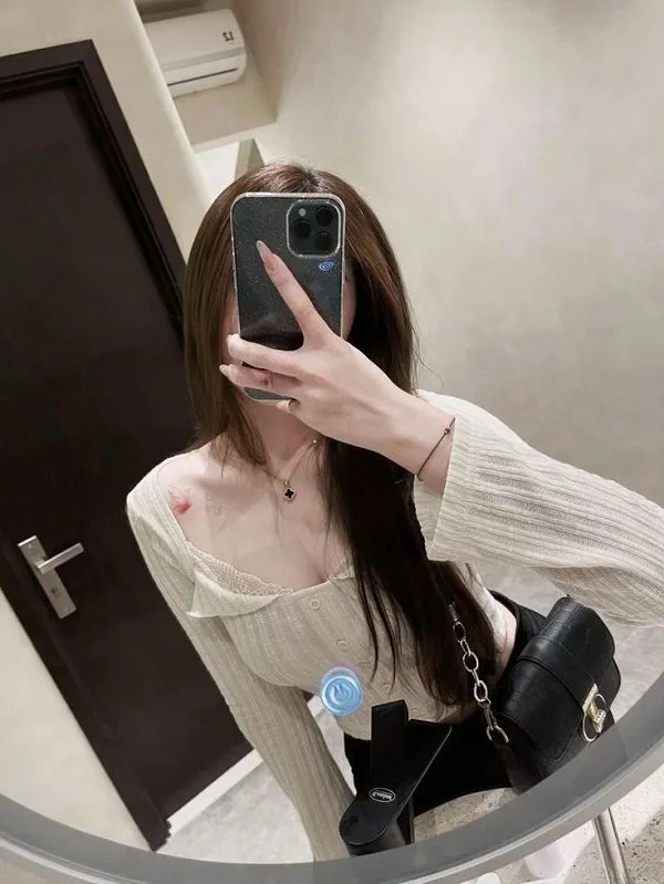 Ảnh Gái Xinh Che Mặt Đẹp, Dáng Xinh, Nhiều Phong Cách